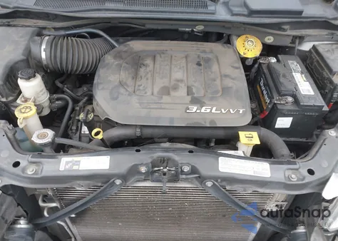 2013 Chrysler Town & Country Touring z USA, uszkodzony, nr VIN 2C4RC1BG7DR780279